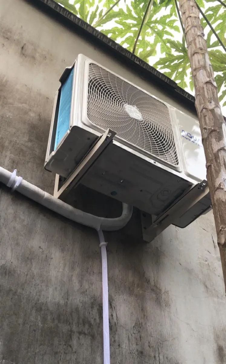 Khách hàng review Máy lạnh Aqua Inverter 1 HP AQA-KCRV10TK 20