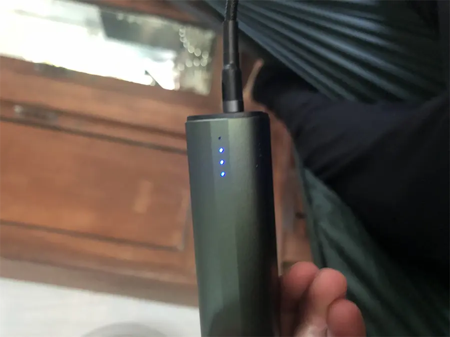 Khách hàng review Pin sạc dự phòng Polymer 10.000 mAh Type C PD QC3.0 18W Xmobile PowerSlim PJ JP213 44