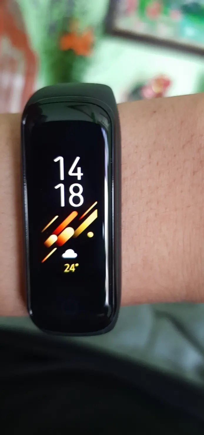 Khách hàng review Vòng tay thông minh Samsung Galaxy Fit2 Đen 18