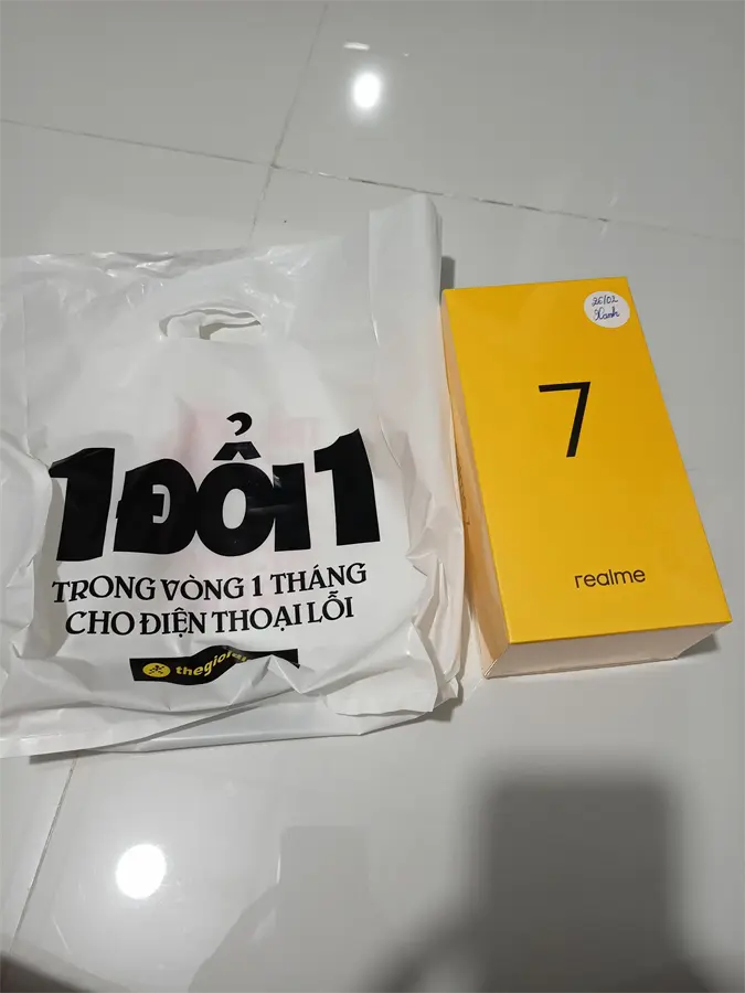 Khách hàng review Điện thoại realme 7 6