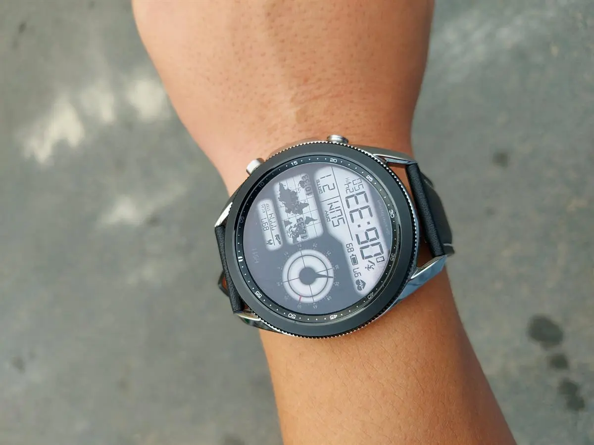 Khách hàng review Đồng hồ thông minh Samsung Galaxy Watch 3 45mm 11