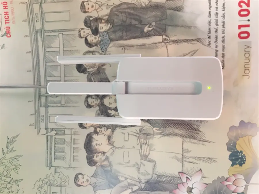 Khách hàng review Repeater mở rộng sóng Wifi Chuẩn N Mercusys MW300RE 1