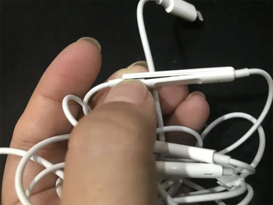 Khách hàng review Tai nghe Có Dây Apple MMTN2 19