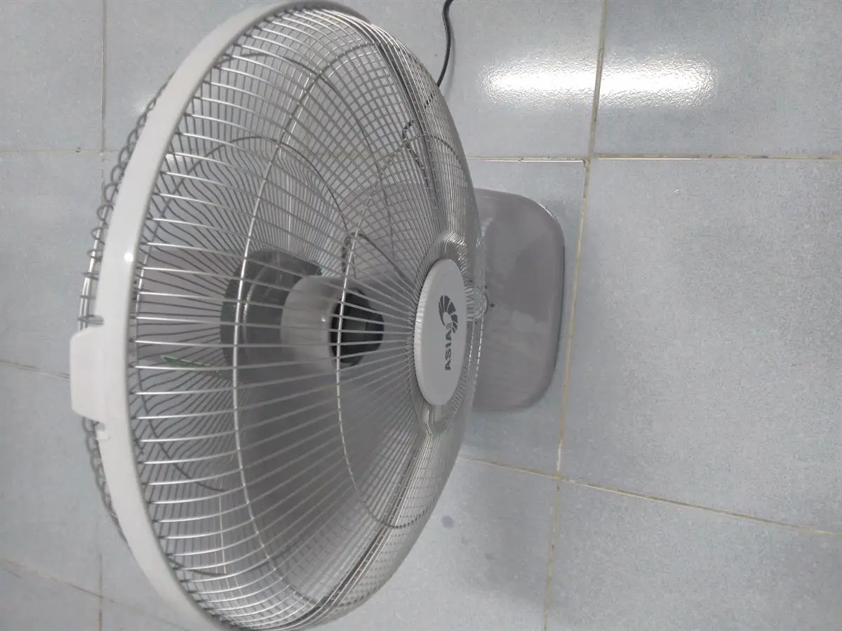 Khách hàng review Quạt bàn Asia 3 cánh B16001-XV1 45W 8