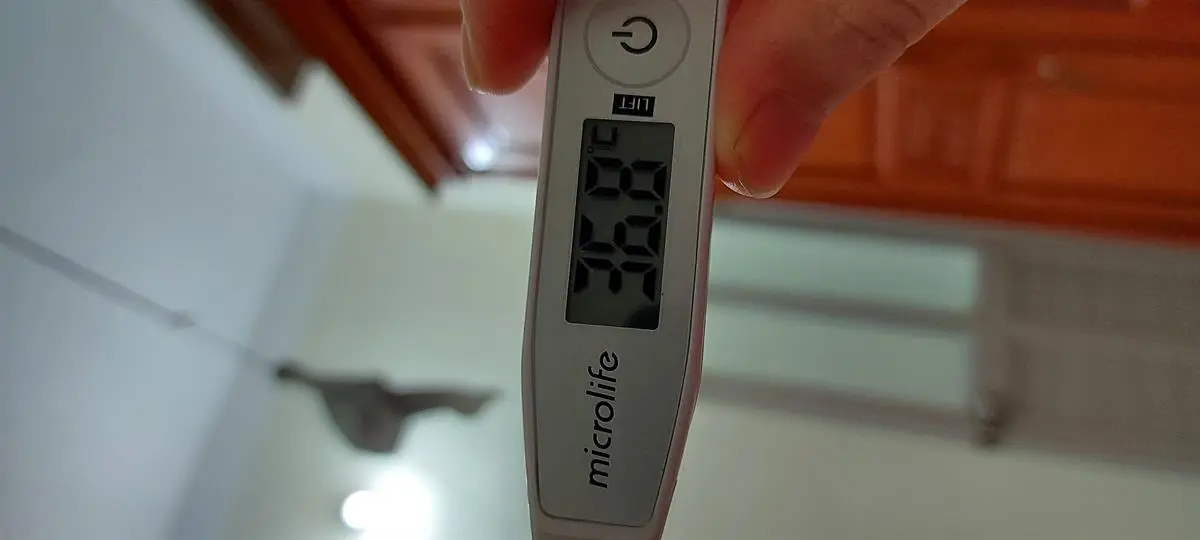 Khách hàng review Nhiệt kế điện tử Microlife MT550 1