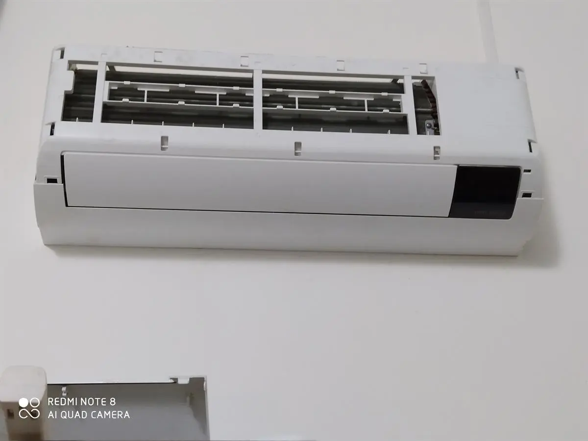 Khách hàng review Máy lạnh Samsung Inverter 1 HP AR10TYHYCWKNSV 46