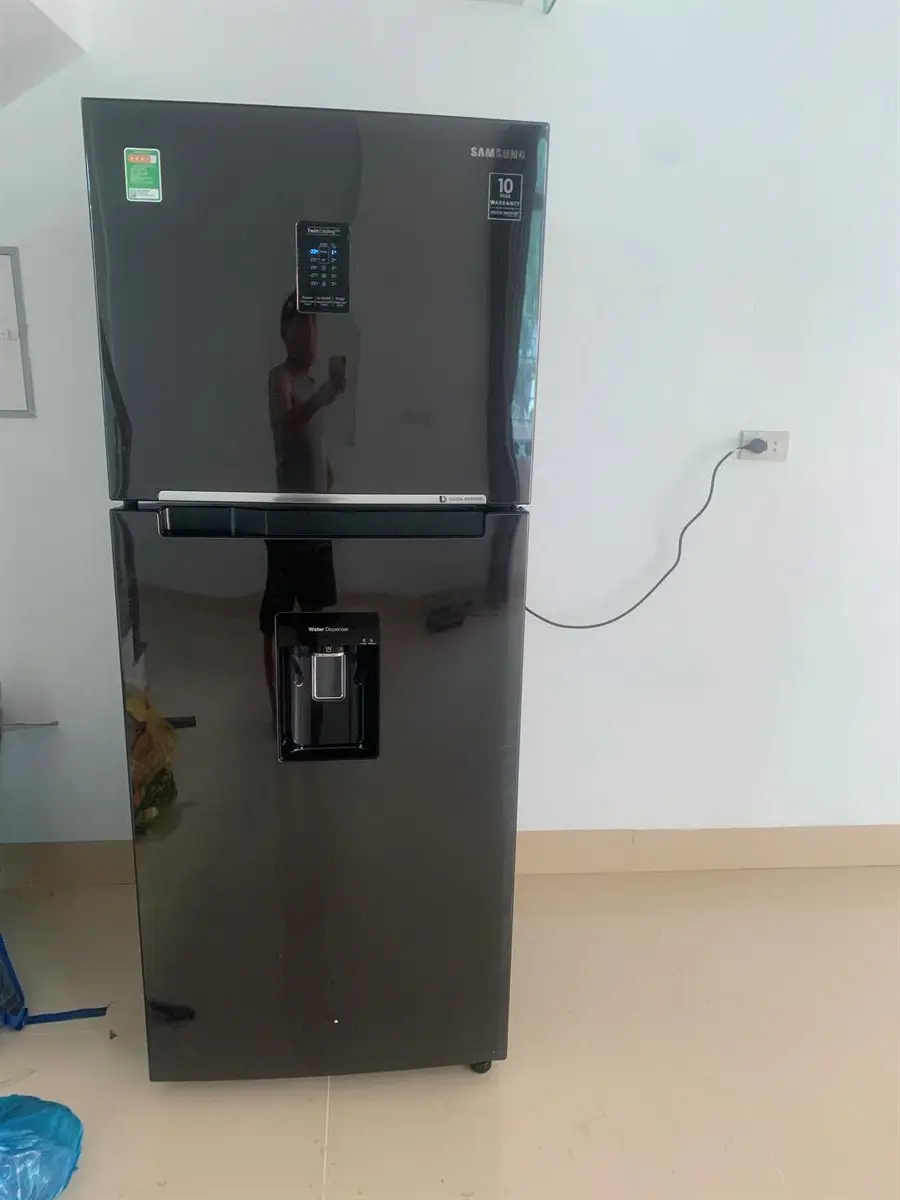 Khách hàng review Tủ lạnh Samsung Inverter 360 lít RT35K5982BS/SV 4