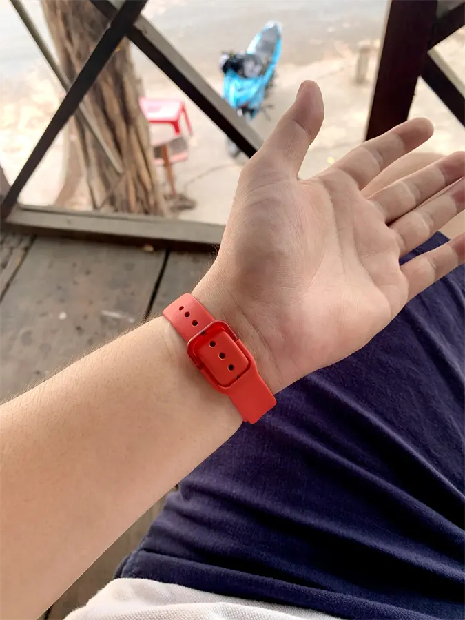 Khách hàng review Vòng tay thông minh Samsung Galaxy Fit2 đỏ 1