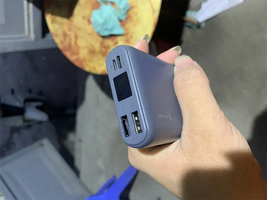 Khách hàng review Pin sạc dự phòng Polymer 15.000 mAh Type C 12W Xmobile PJ JP200 11