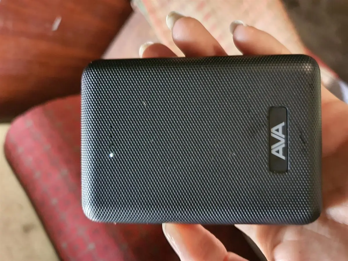 Khách hàng review Pin sạc dự phòng Polymer 10.000mAh AVA PA W11 X 10