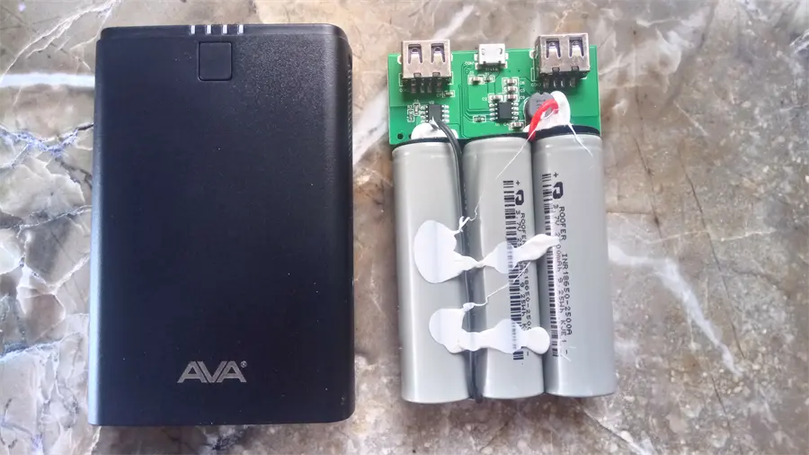 Khách hàng review Pin sạc dự phòng 7500 mAh 10.5W AVA DS630 1