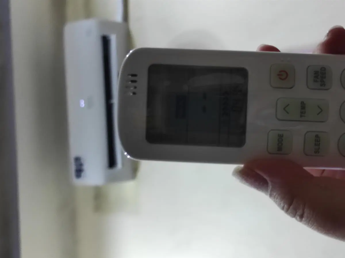 Khách hàng review Máy lạnh Nagakawa Inverter 1.5 HP NIS-C12R2H10 14
