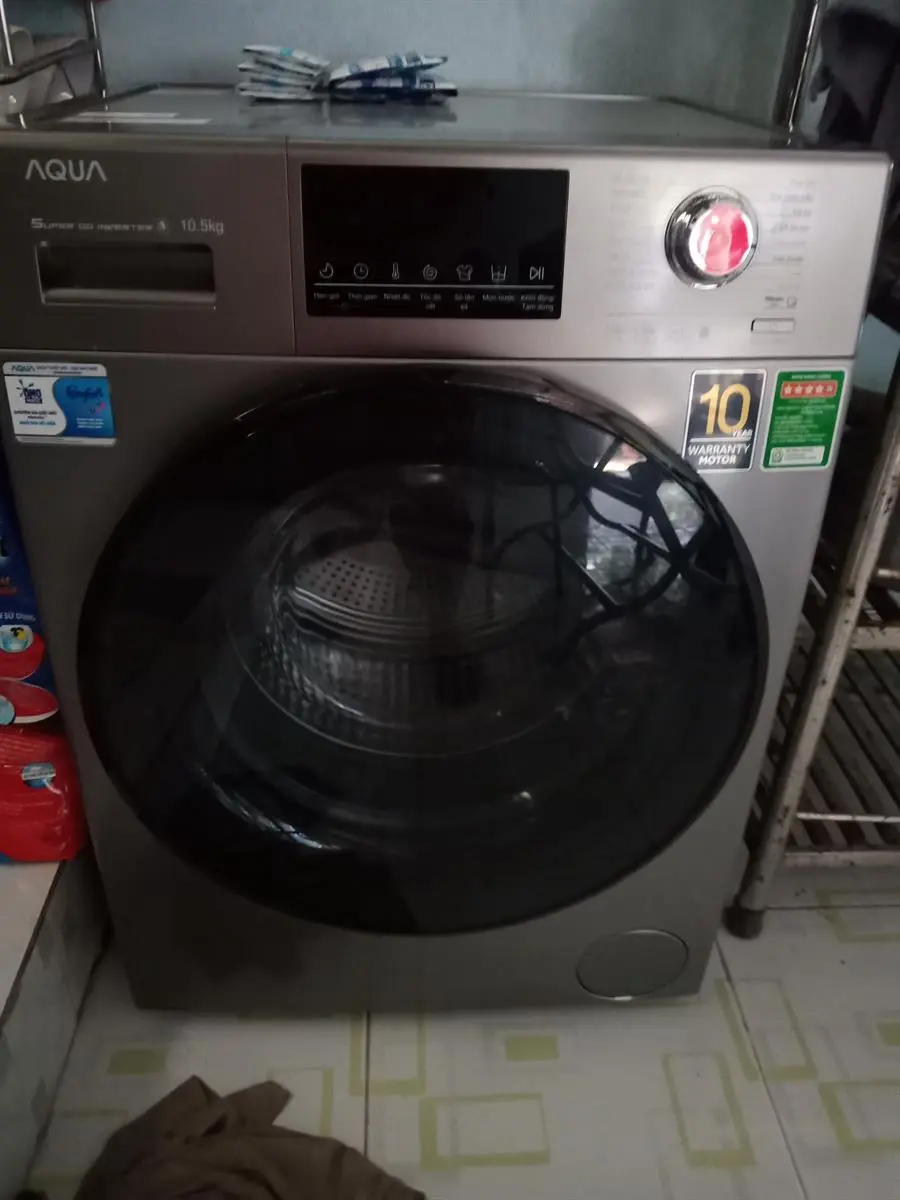 Khách hàng review Máy giặt Aqua Inverter 10.5 KG AQD-D1050F.S 11
