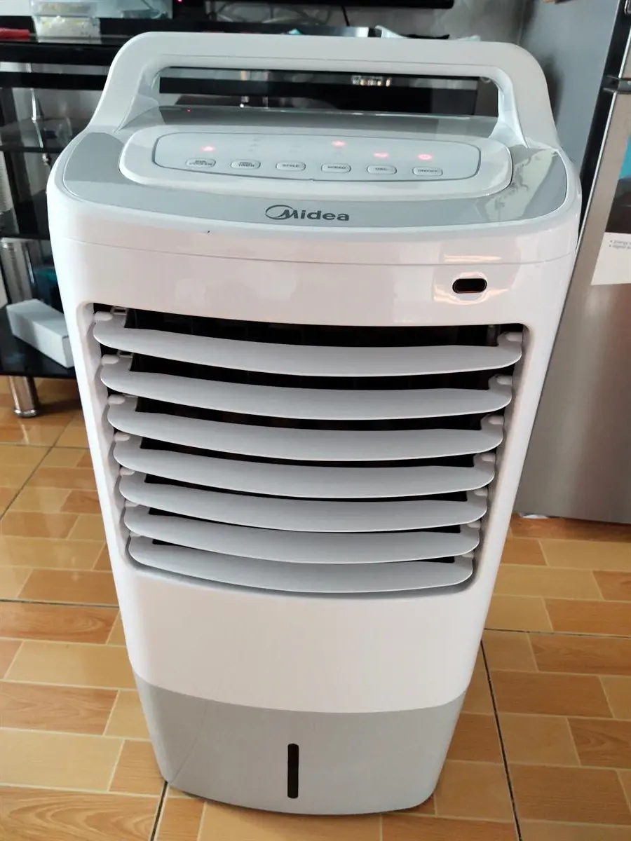 Khách hàng review Quạt điều hòa Midea AC120-16AR 60W 33