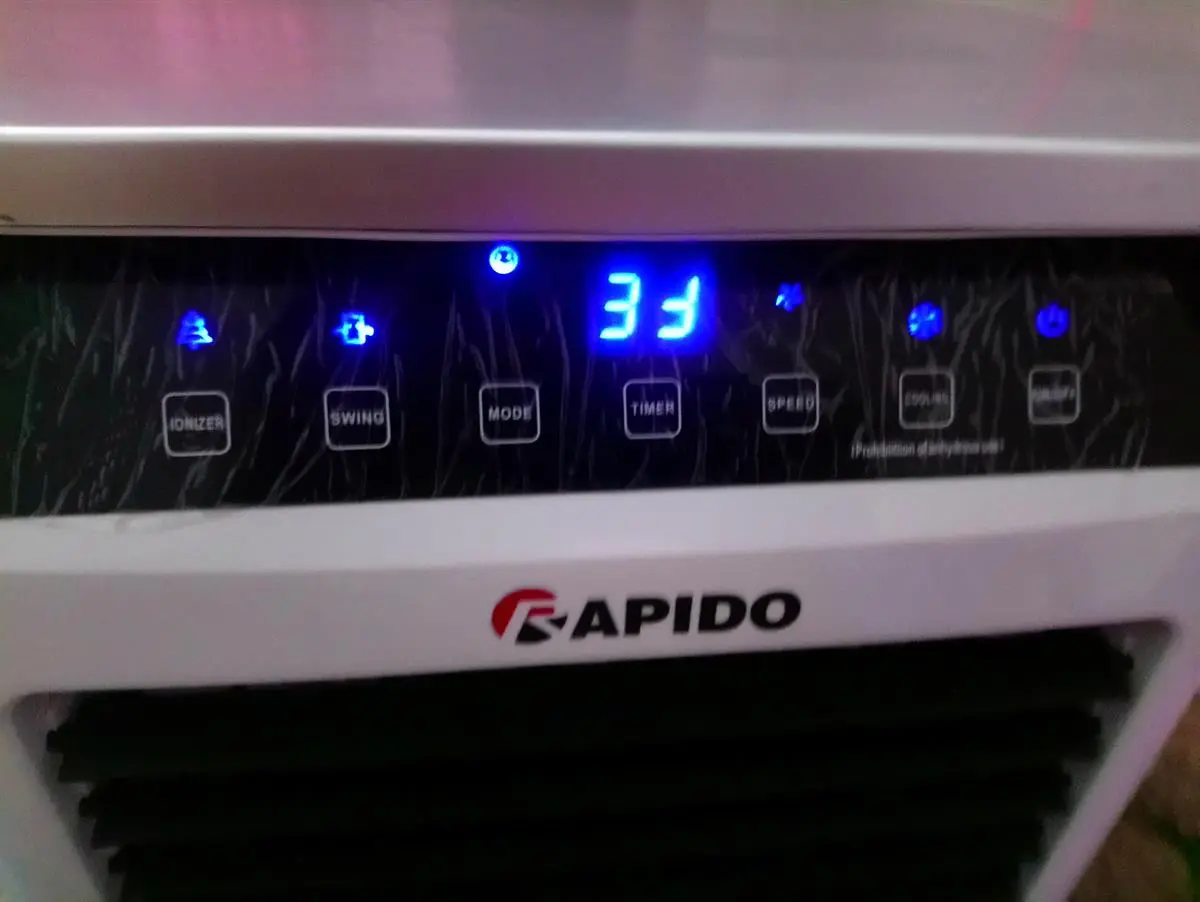 Khách hàng review Quạt điều hòa Rapido 3000D 40W 28