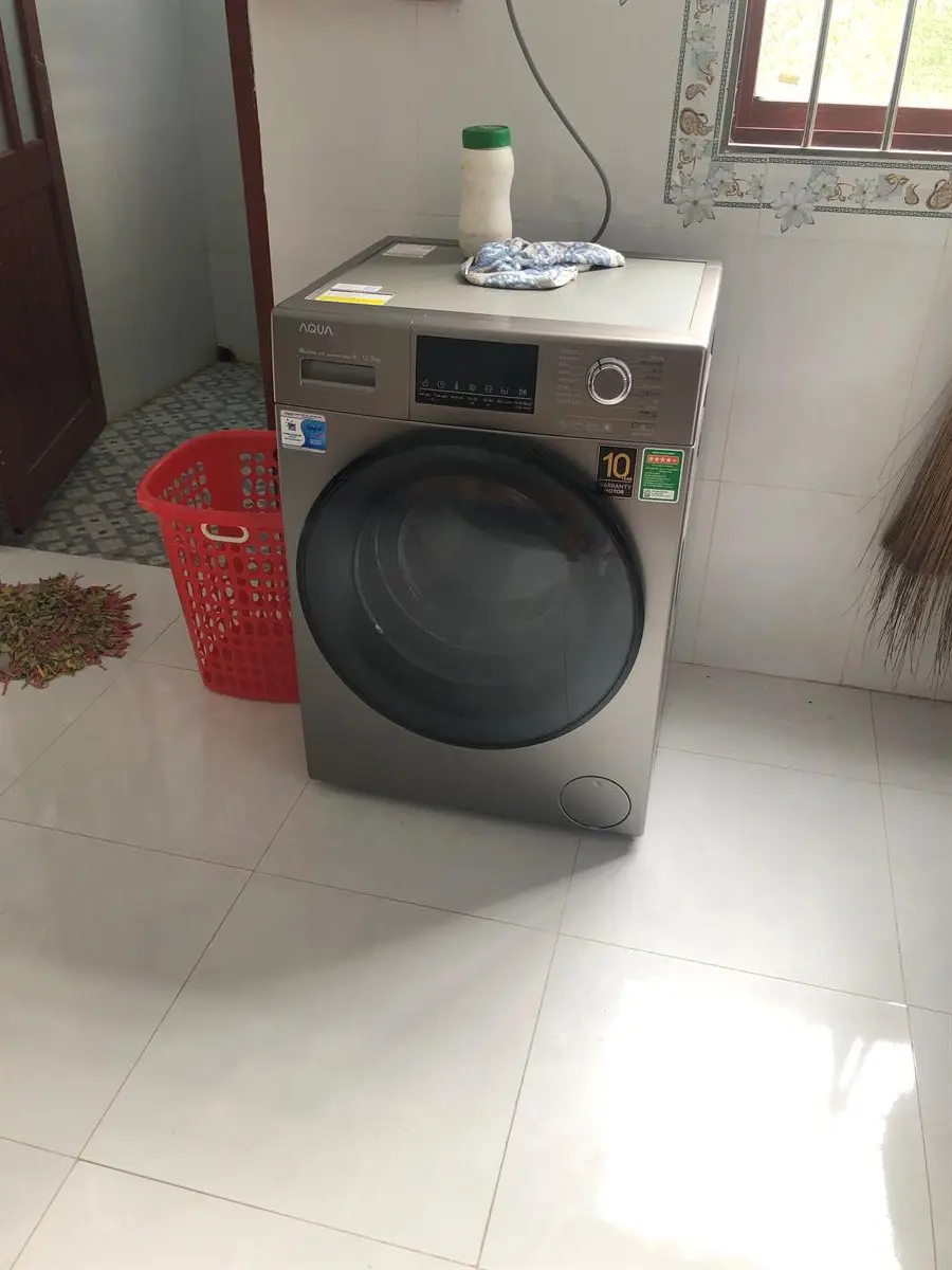 Khách hàng review Máy giặt Aqua Inverter 10.5 KG AQD-D1050F.S 6
