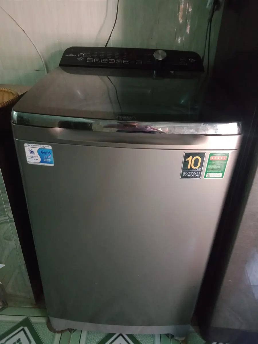 Khách hàng review Máy giặt Aqua Inverter 10 Kg AQW-DR100ET S 13