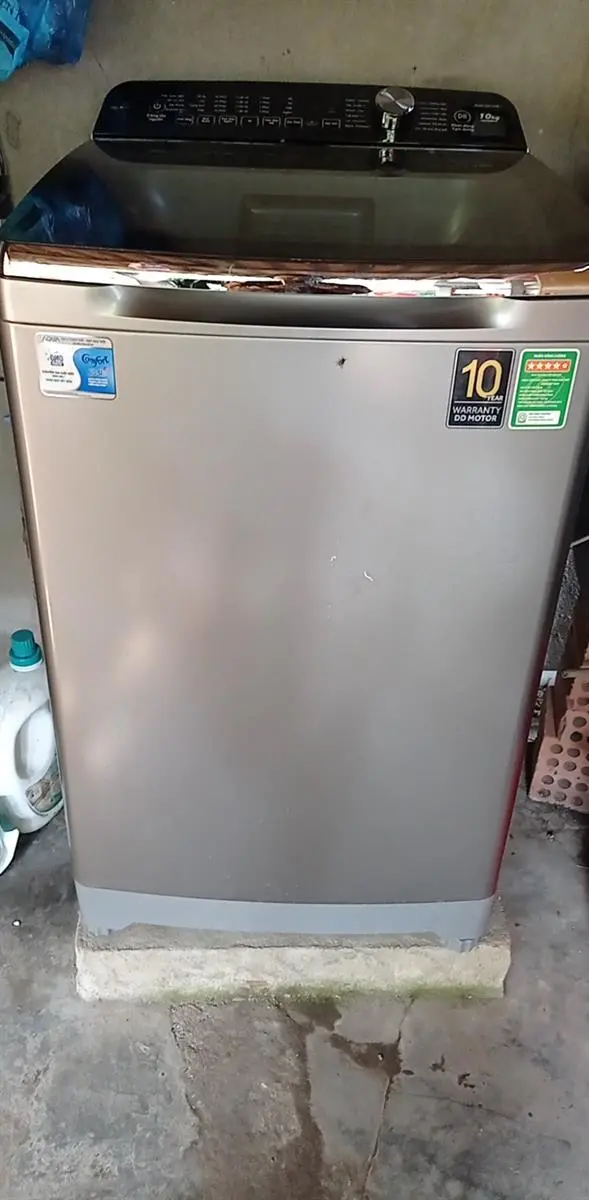 Khách hàng review Máy giặt Aqua Inverter 10 Kg AQW-DR100ET S 11