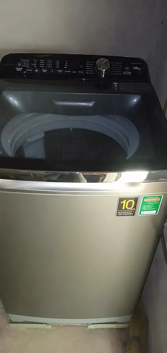 Khách hàng review Máy giặt Aqua Inverter 10 Kg AQW-DR100ET S 9