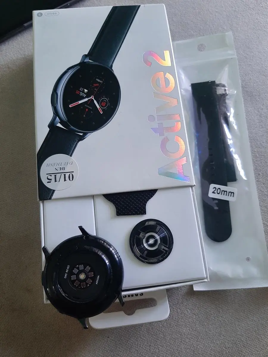 Khách hàng review Đồng hồ thông minh Samsung Galaxy Watch Active 2 44mm Đen 2