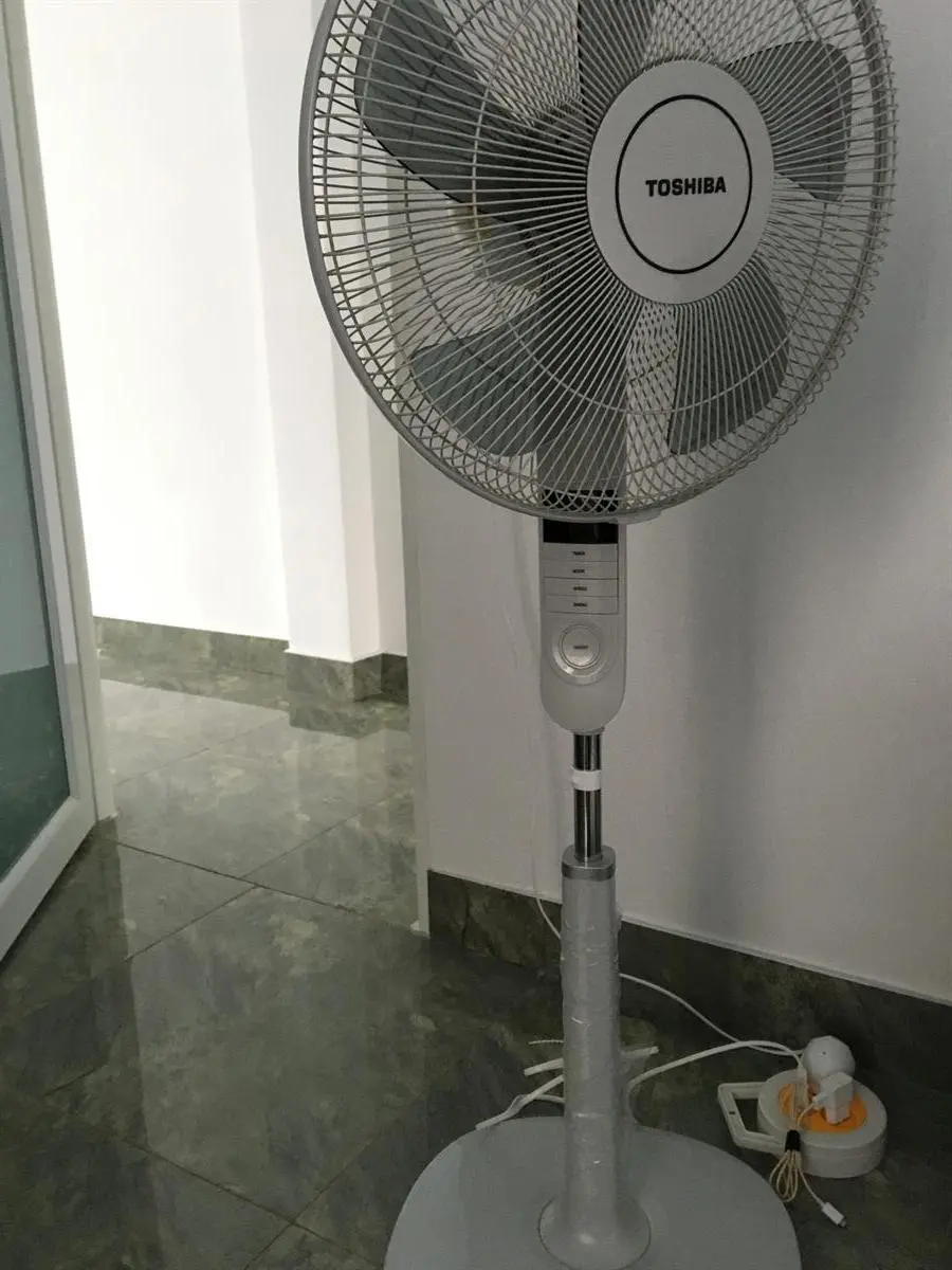 Khách hàng review Quạt đứng Toshiba 5 cánh F-LSA20(H)VN 60W 25
