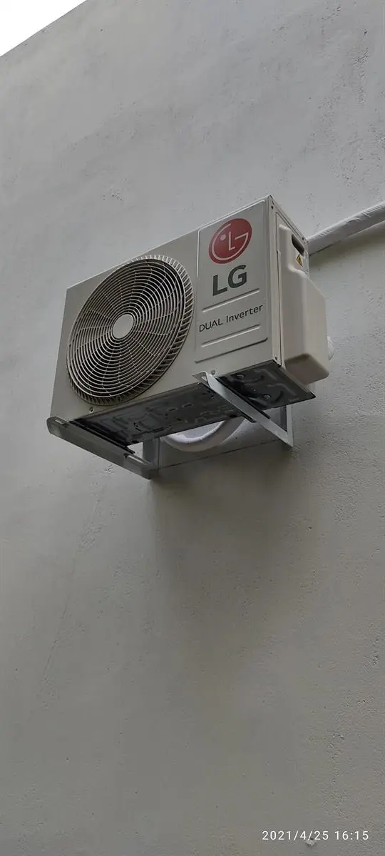 Khách hàng review Điều hòa LG Inverter 9200 BTU V10API1 27