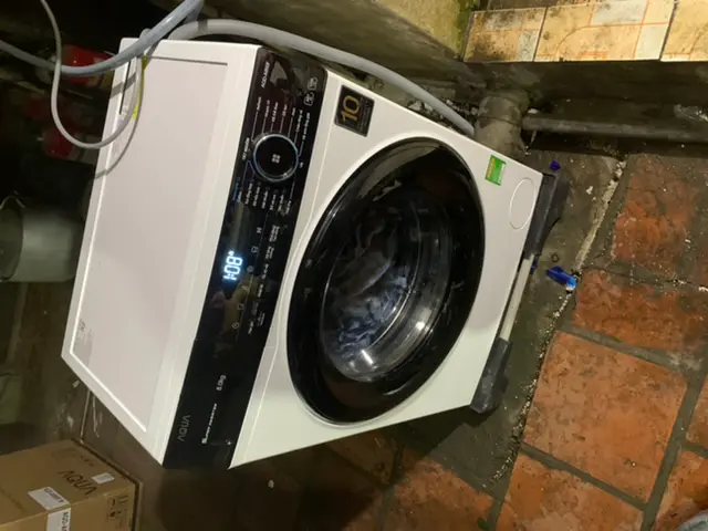 Khách hàng review Máy giặt Aqua Inverter 8 KG AQD-A800F W 58