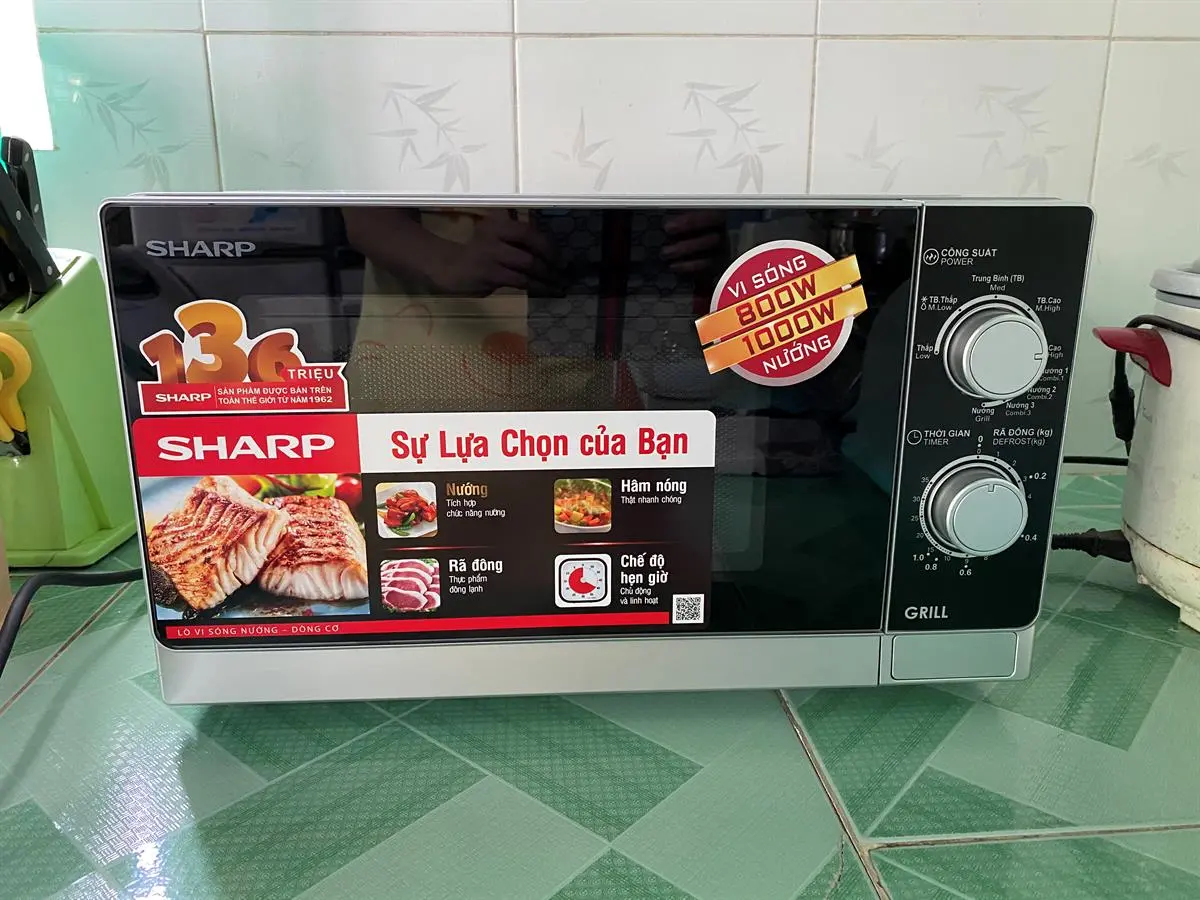 Khách hàng review Lò vi sóng có nướng Sharp R-G222VN-S 20 lít 10