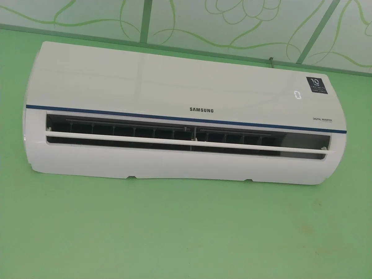 Khách hàng review Máy lạnh Samsung Inverter 1 HP AR09TYHQASINSV 126