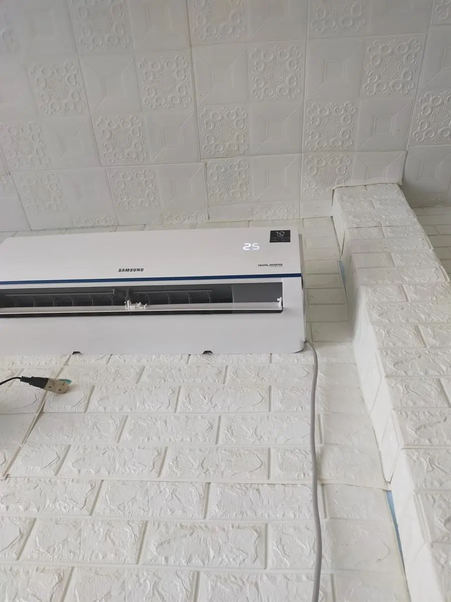 Khách hàng review Máy lạnh Samsung Inverter 1 HP AR09TYHQASINSV 125