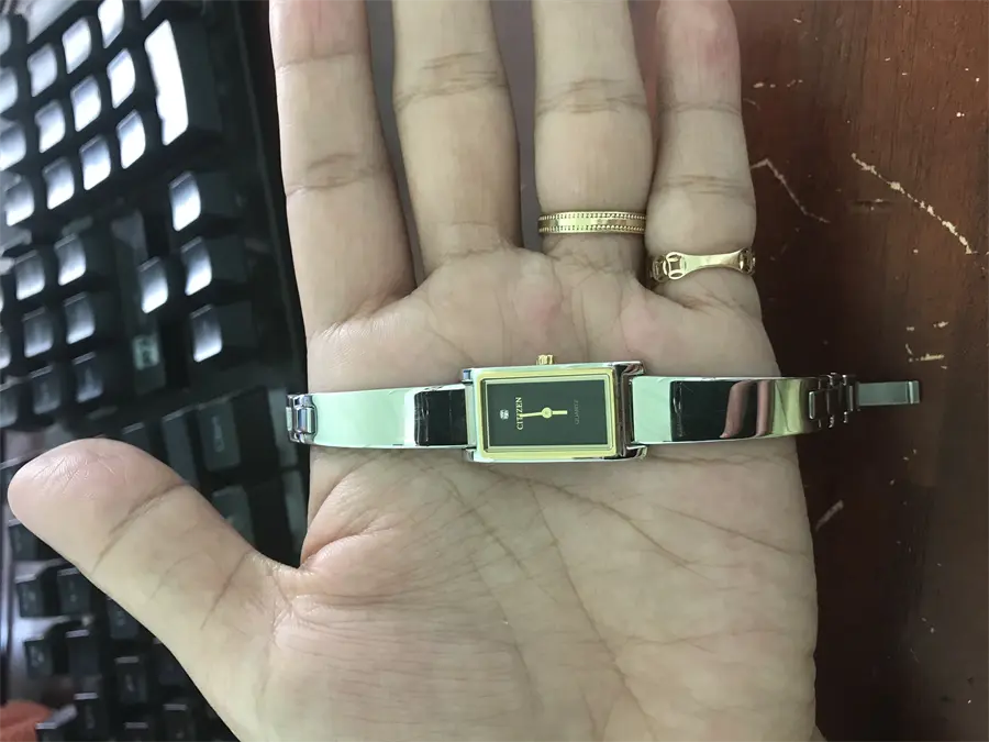Khách hàng review Đồng hồ CITIZEN 14.1 mm Nữ EZ6364-59E 1
