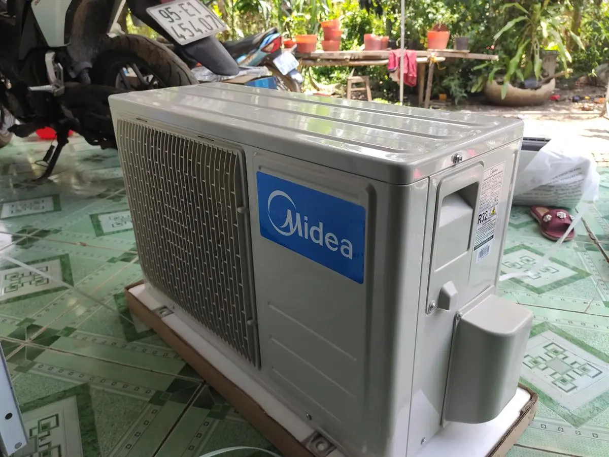 Khách hàng review Máy lạnh Midea 1 HP MSAFA-10CRN8 4
