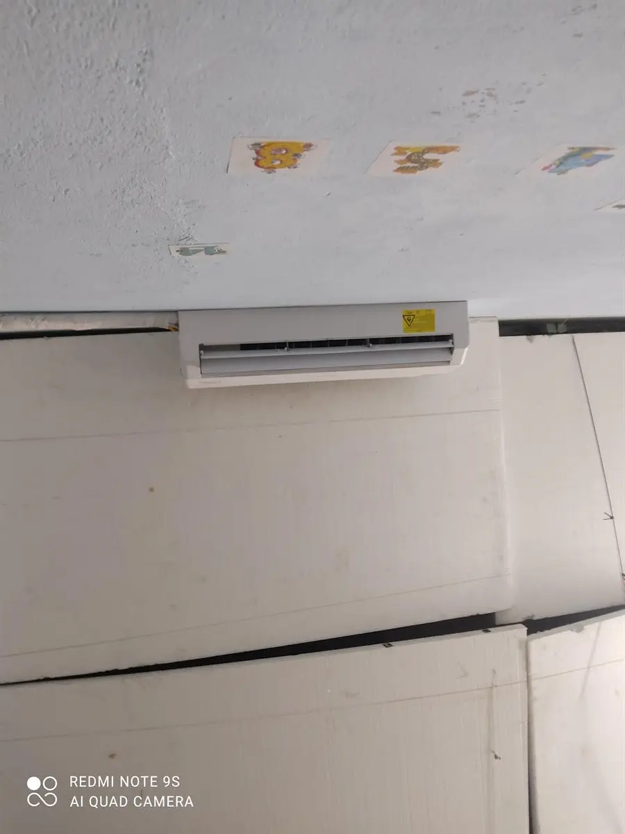 Khách hàng review Máy lạnh Gree Inverter 1 HP GWC09PB-K3D0P4 24
