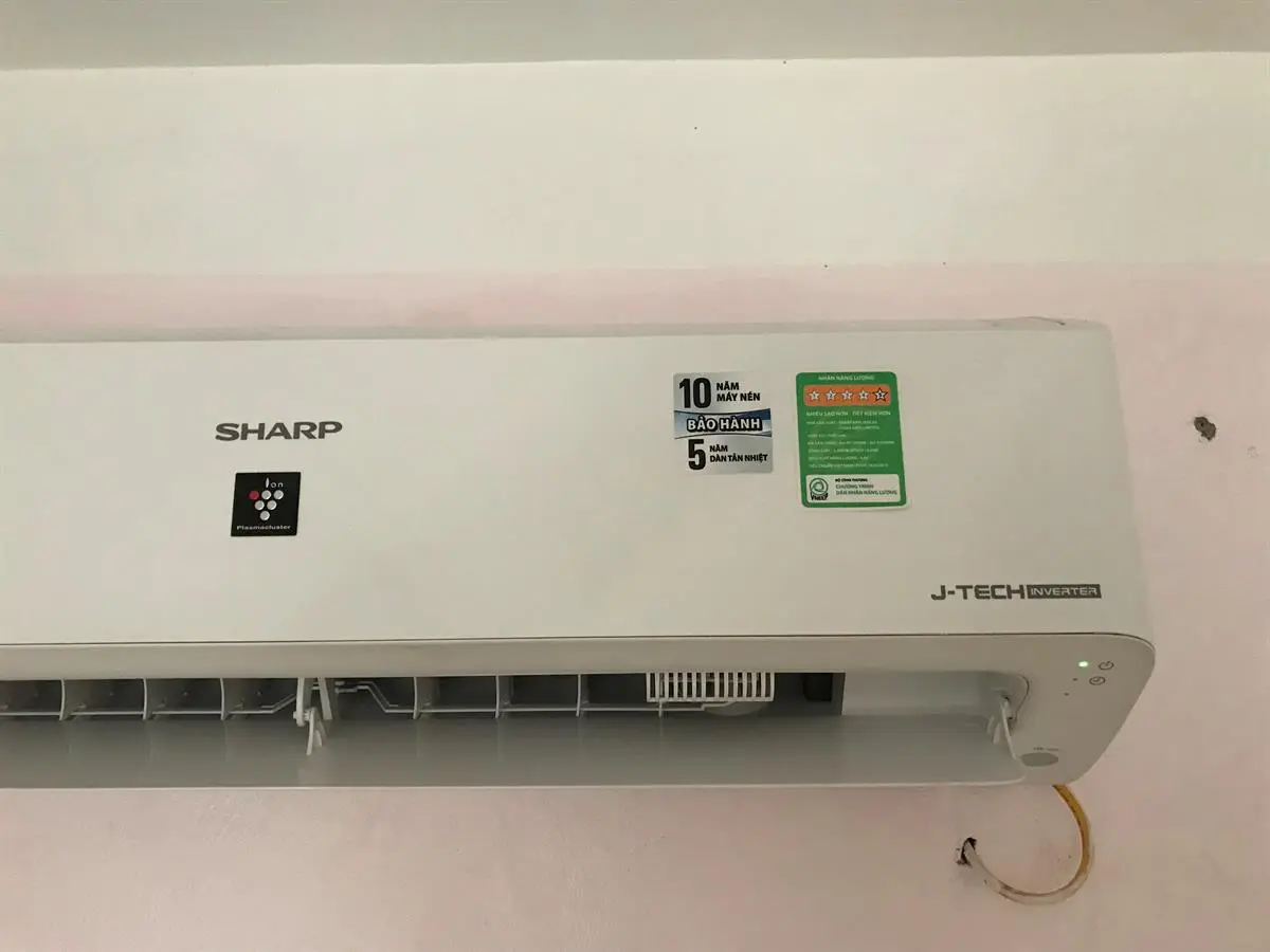 Khách hàng review Máy lạnh Sharp Inverter 1 HP AH-XP10YMW 4