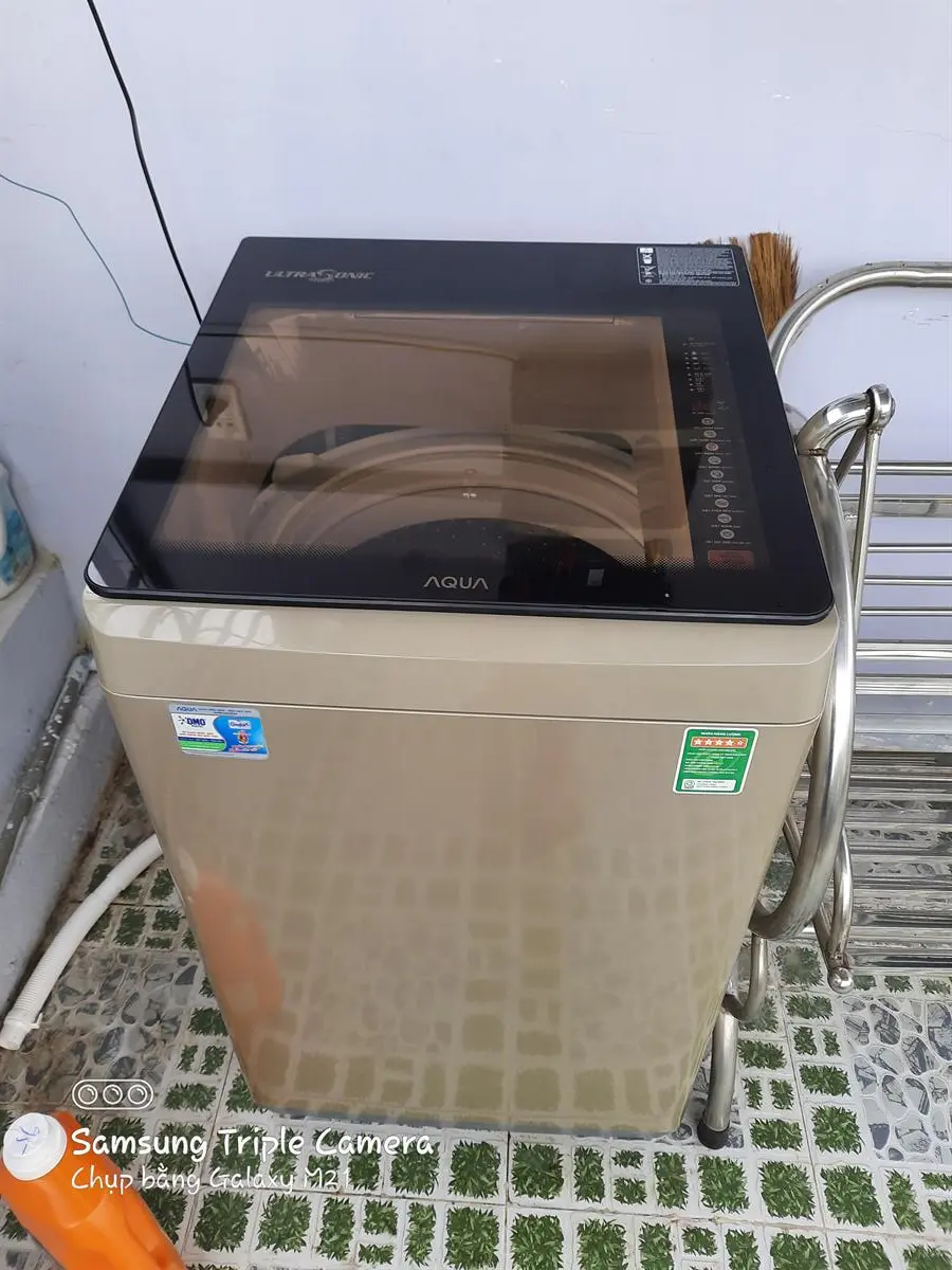 Khách hàng review Máy giặt Aqua 9 Kg AQW-U91CT N 5