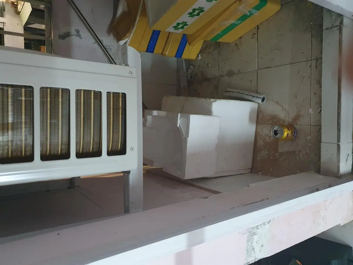 Khách hàng review Máy lạnh LG Inverter 1.5 HP V13ENH 11