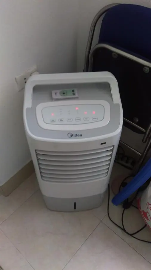 Khách hàng review Quạt điều hòa Midea AC120-16AR 60W 30