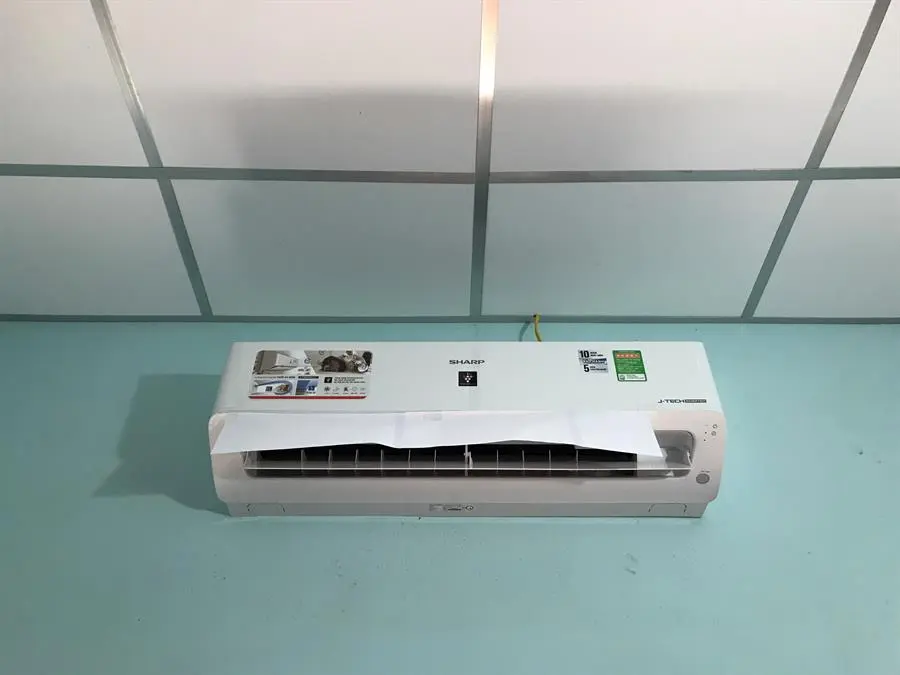 Khách hàng review Máy lạnh Sharp Inverter 1 HP AH-XP10YMW 3