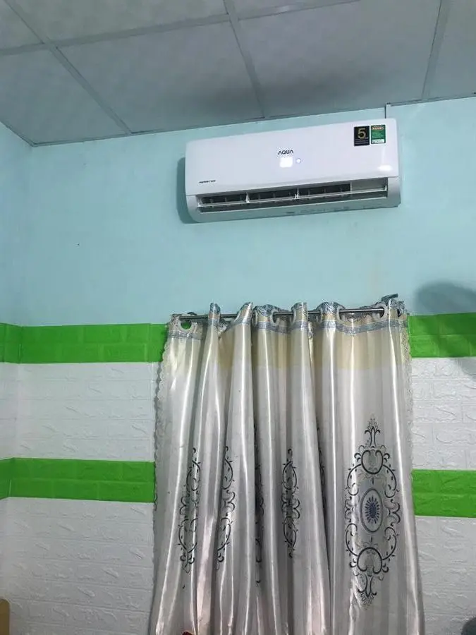 Khách hàng review Máy lạnh Aqua Inverter 1 HP AQA-KCRV10TK 13