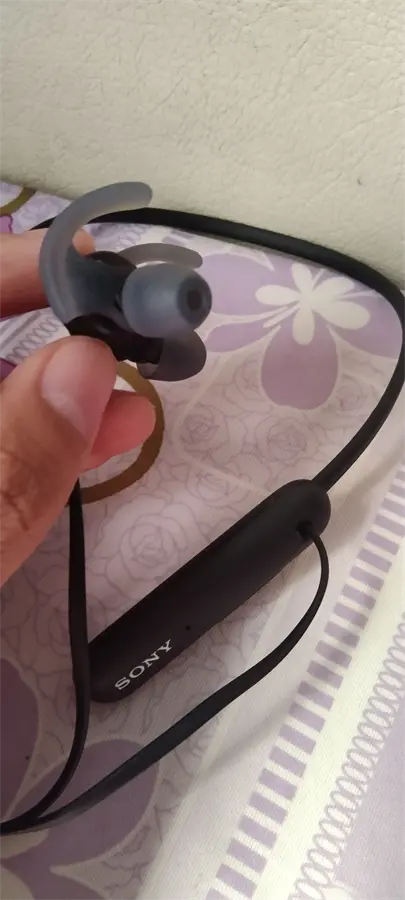 Khách hàng review Tai nghe Bluetooth Sony Extra Bass WI-SP510/BZ E 4