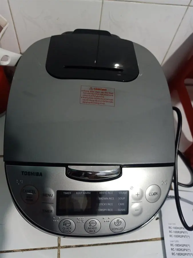 Khách hàng review Nồi cơm điện tử Toshiba 1.8 lít RC-18DR2PV(K) 15