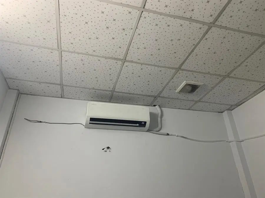 Khách hàng review Máy lạnh Samsung Wind-Free Inverter 1 HP AR10TYGCDWKNSV 9
