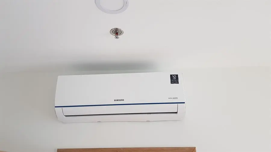 Khách hàng review Máy lạnh Samsung Inverter 1 HP AR09TYHQASINSV 109