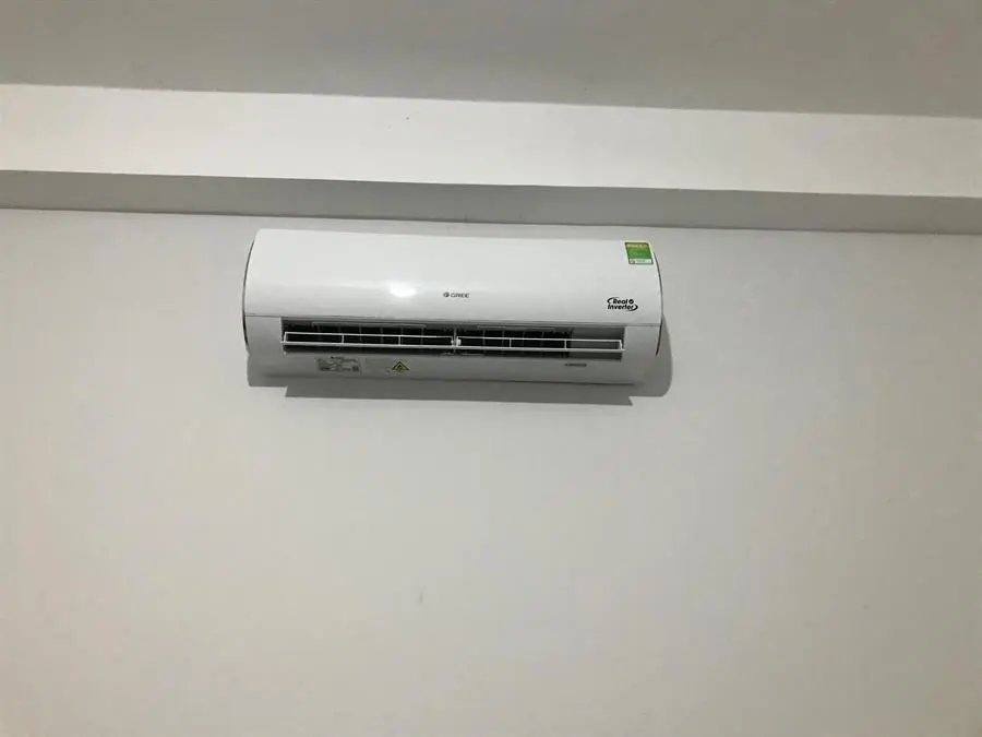 Khách hàng review Máy lạnh Gree Inverter 1 HP GWC09FB-K6D9A1W 4