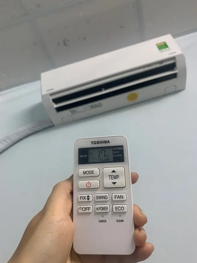 Khách hàng review Máy lạnh Toshiba Inverter 1 HP RAS-H10D2KCVG-V 11