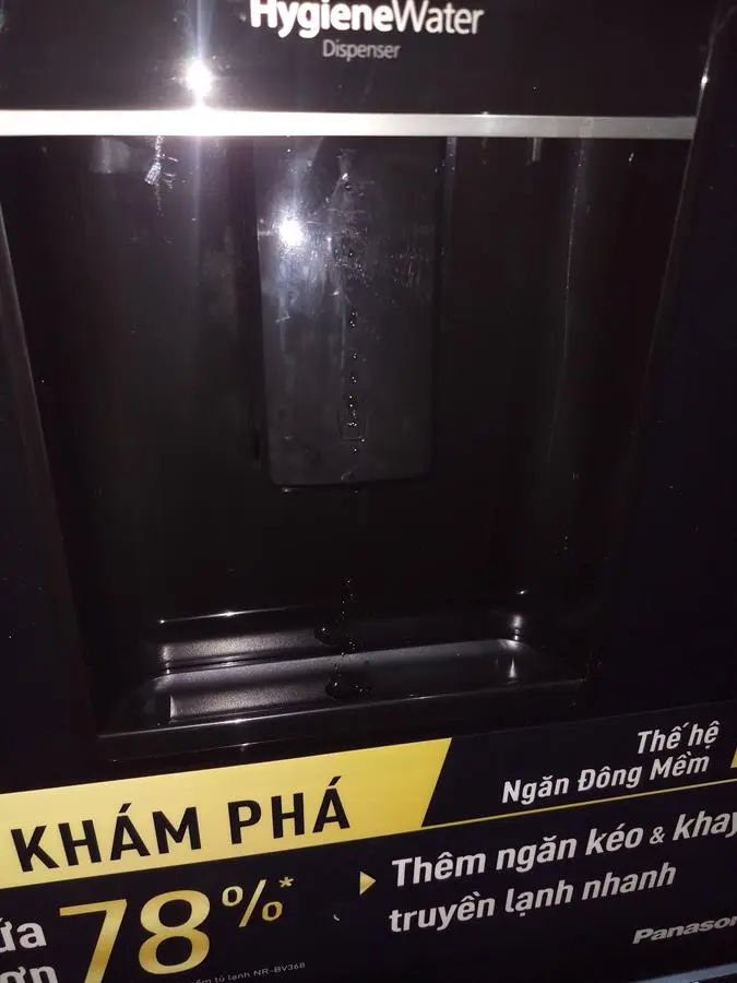 Khách hàng review Tủ lạnh Panasonic Inverter 322 lít NR-BC360WKVN 27