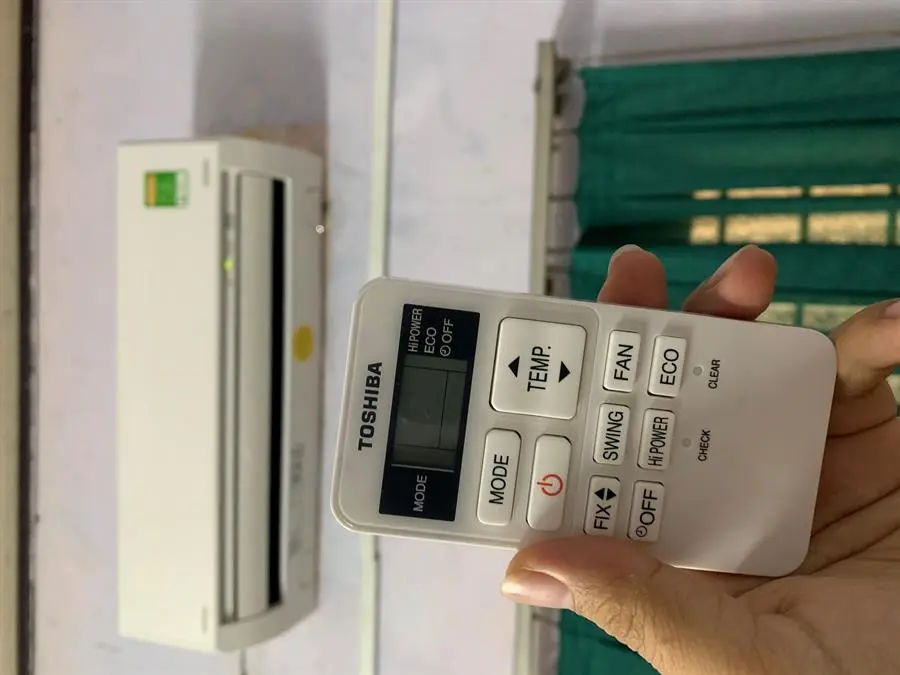 Khách hàng review Máy lạnh Toshiba Inverter 1 HP RAS-H10D2KCVG-V 9