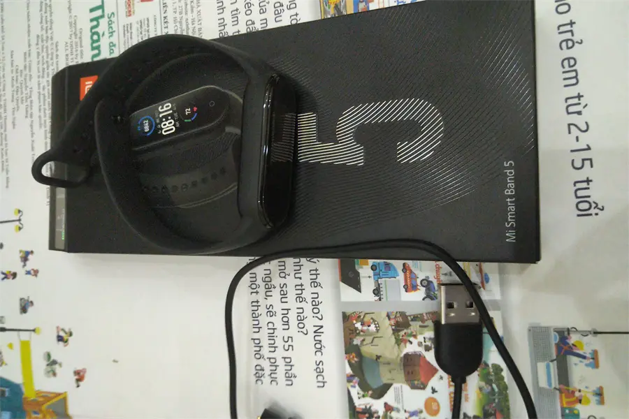 Khách hàng review Vòng đeo tay thông minh Mi Band 5 24