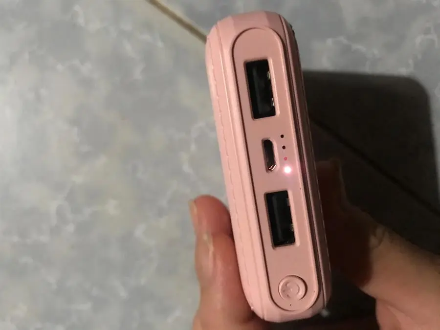 Khách hàng review Pin sạc dự phòng 7500 mAh 10W AVA DS004 4