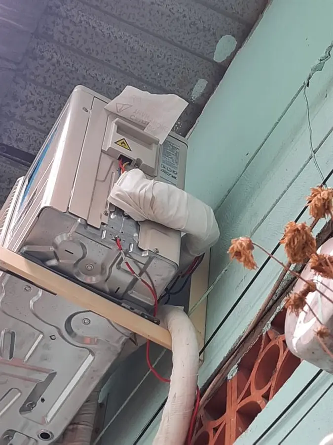 Khách hàng review Điều hòa Daikin Inverter 8500 BTU FTKA25VMVMV 14